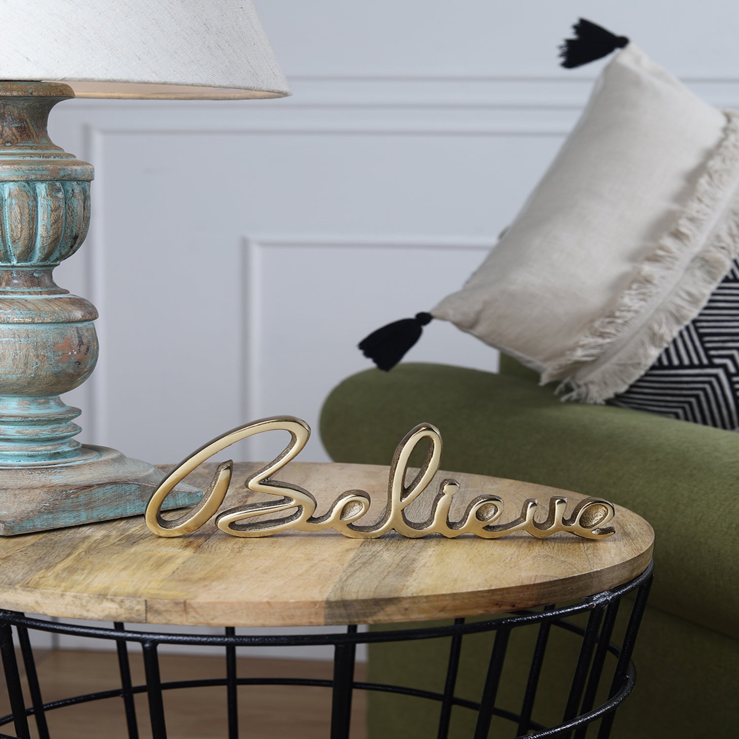 Words Believe Sign Decor