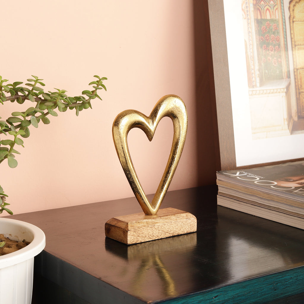 Aluminium Heart Shape Home Décor