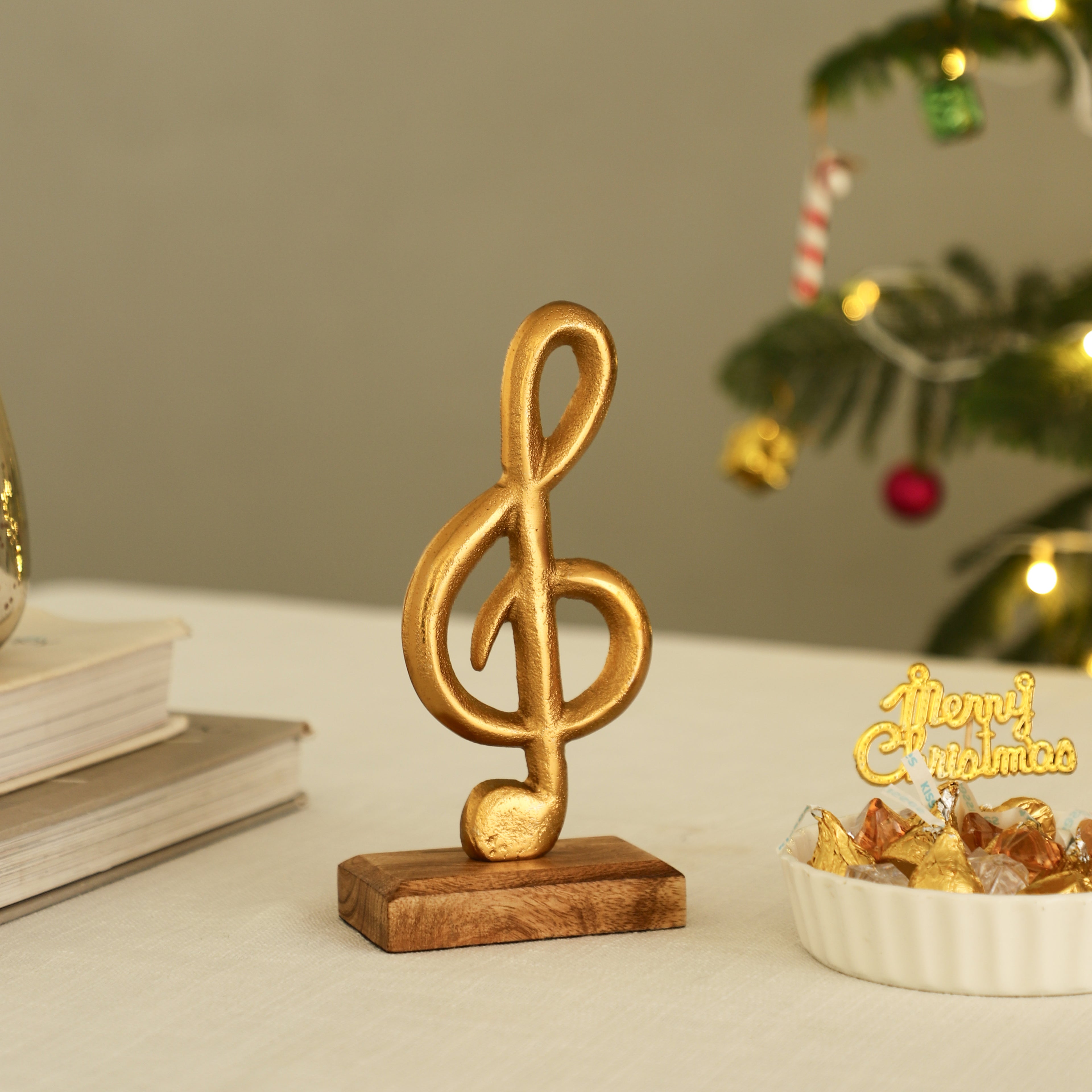 Clef Decor Wooden Base