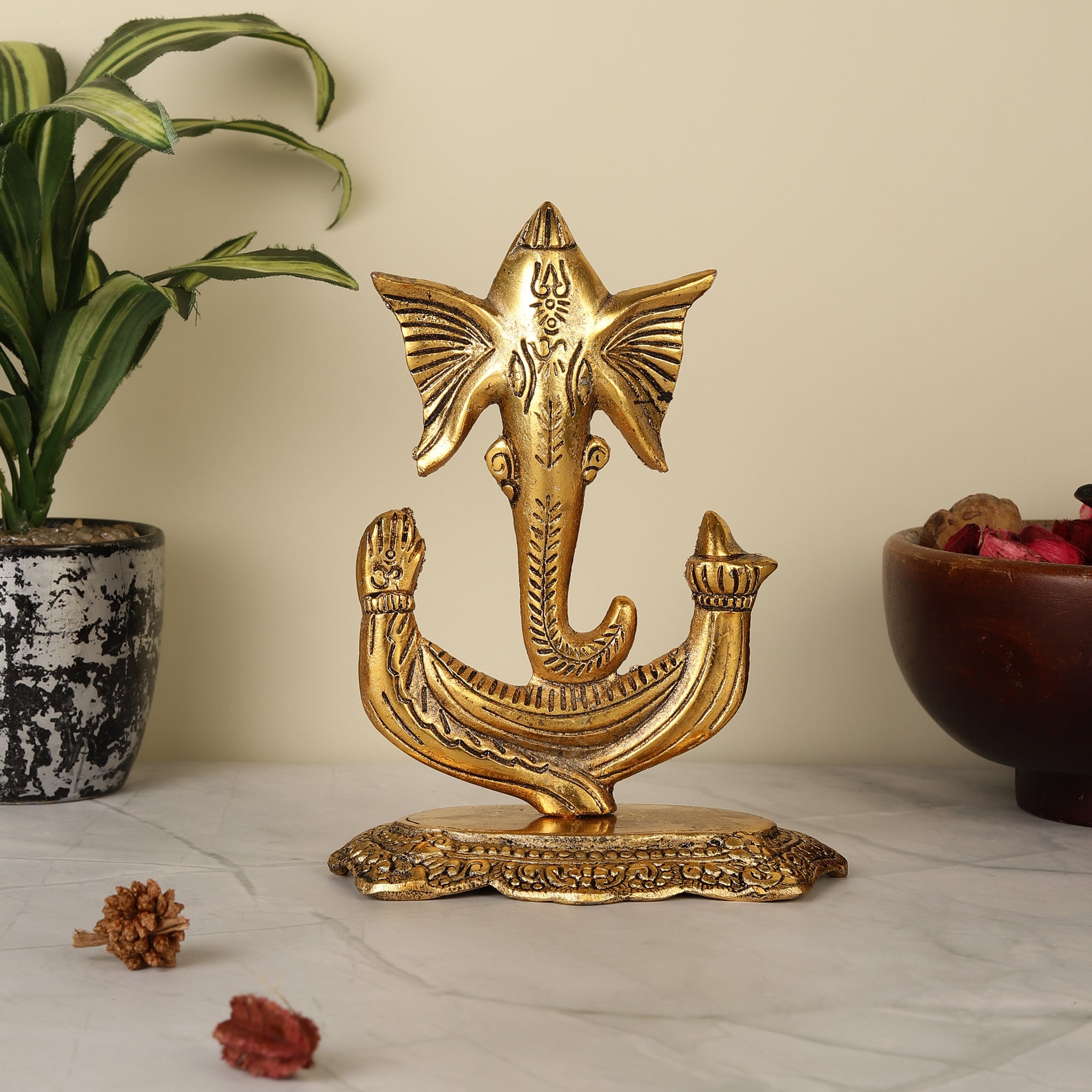 Modern Trunk Ganesha Idol Rakhi Celebration Box